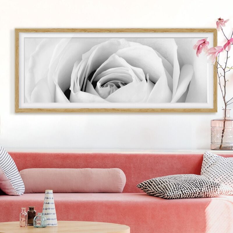 

Póster enmarcado - Close Up Rose Dimensión LxA: 30cm x 75cm, Marco: Roble