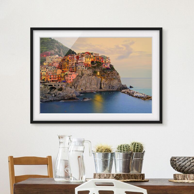 

Póster enmarcado - Colorful Coastal Town Dimensión LxA: 18cm x 24cm, Marco: Negro