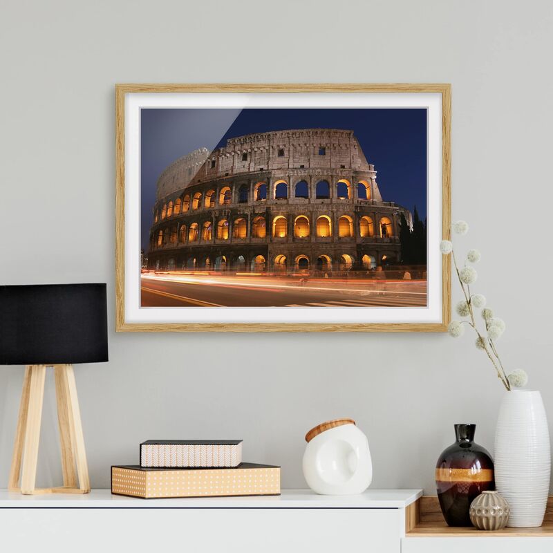

Póster enmarcado - Colosseum In Rome At Night Dimensión LxA: 40cm x 55cm, Marco: Roble