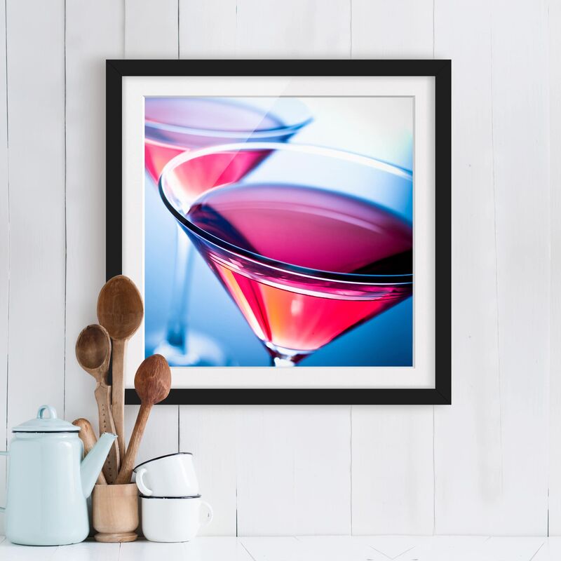 

Póster enmarcado - Dainty Cosmopolitan Dimensión LxA: 50cm x 50cm, Marco: Negro