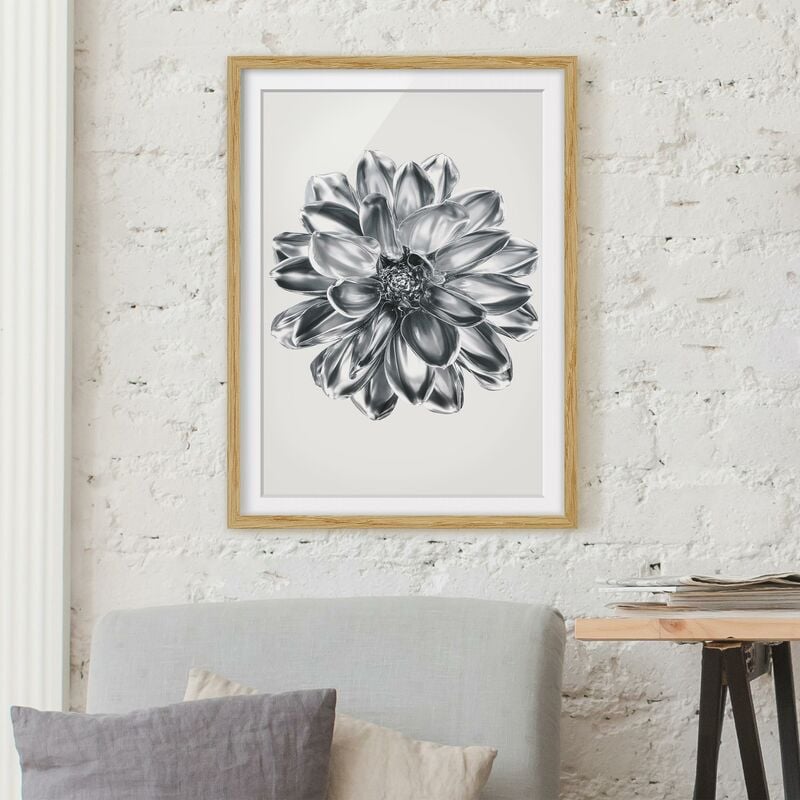 

Póster enmarcado - Dalia in argento metallico Dimensión LxA: 70cm x 50cm, Marco: Roble