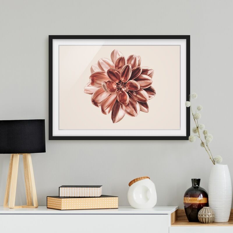 

Póster enmarcado - Dalia in oro rosa metallico Dimensión LxA: 70cm x 100cm, Marco: Negro