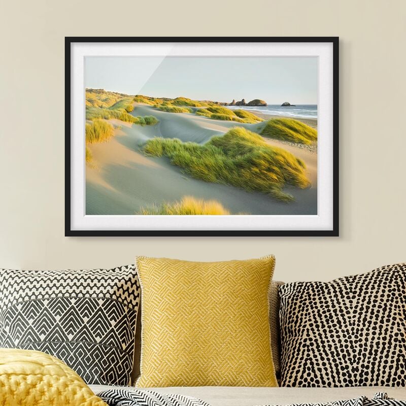 

Póster enmarcado - Dunes And Grasses At The Sea Dimensión LxA: 50cm x 70cm, Marco: Negro