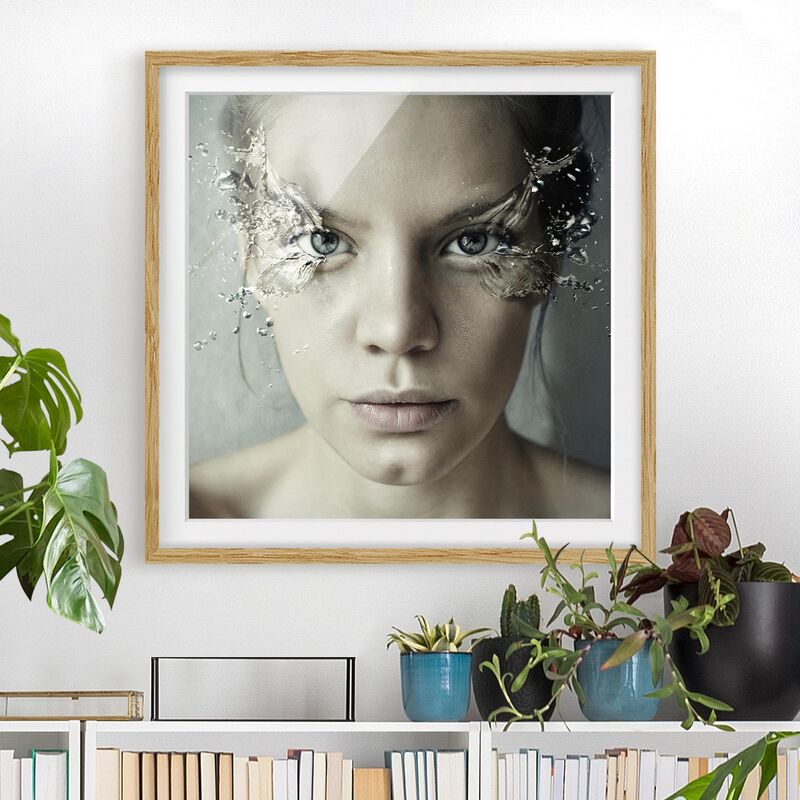 

Póster enmarcado - Emotional Woman Dimensión LxA: 30cm x 30cm, Marco: Roble