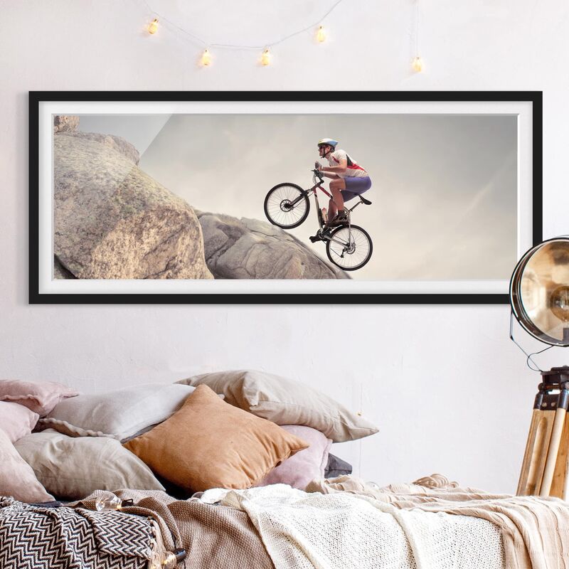 

Póster enmarcado - Equitazione Su Quella Collina Dimensión LxA: 30cm x 75cm, Marco: Negro