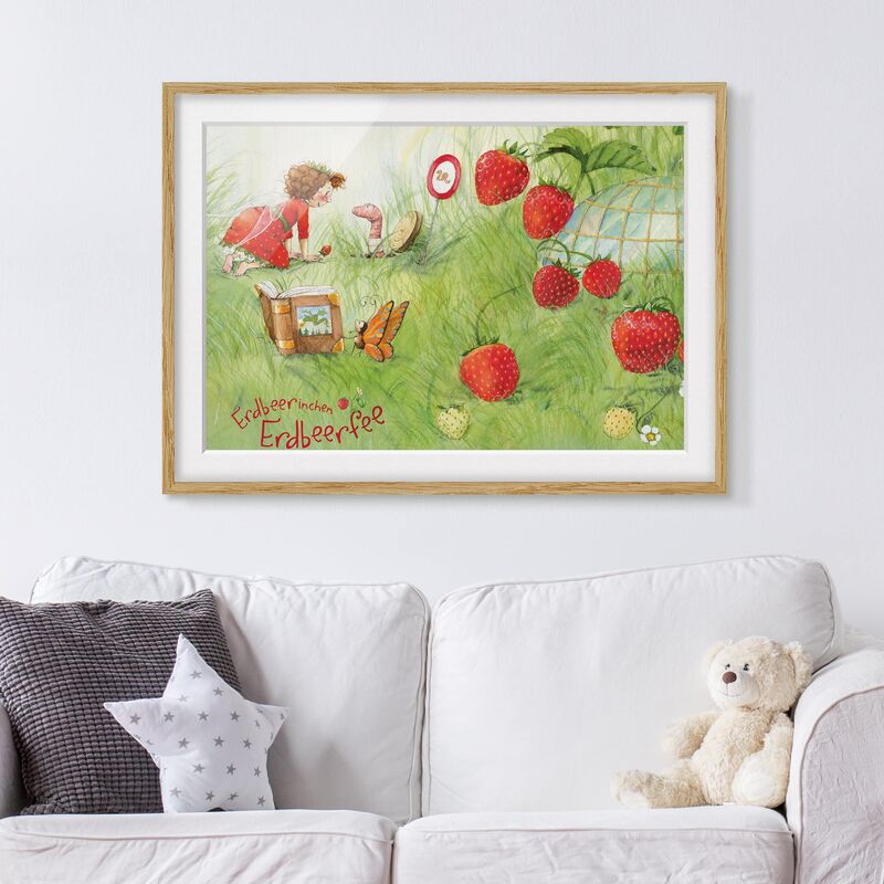 

Póster enmarcado - Erdbeerinchen Erdbeerfee - At Worm's Place Dimensión LxA: 50cm x 70cm, Marco: Roble