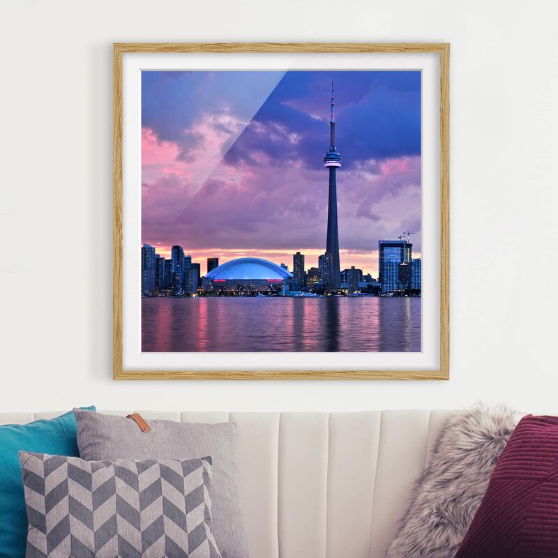 

Póster enmarcado - Fascinating Toronto Dimensión LxA: 30cm x 30cm, Marco: Roble