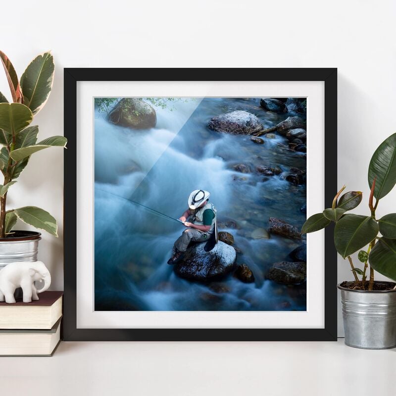

Póster enmarcado - Fly Fishing In Colorado Dimensión LxA: 70cm x 70cm, Marco: Negro