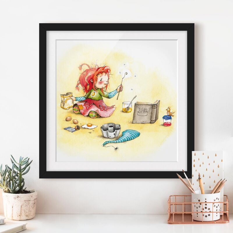 

Póster enmarcado - Frida'S Magical Bakery Dimensión LxA: 70cm x 70cm, Marco: Negro
