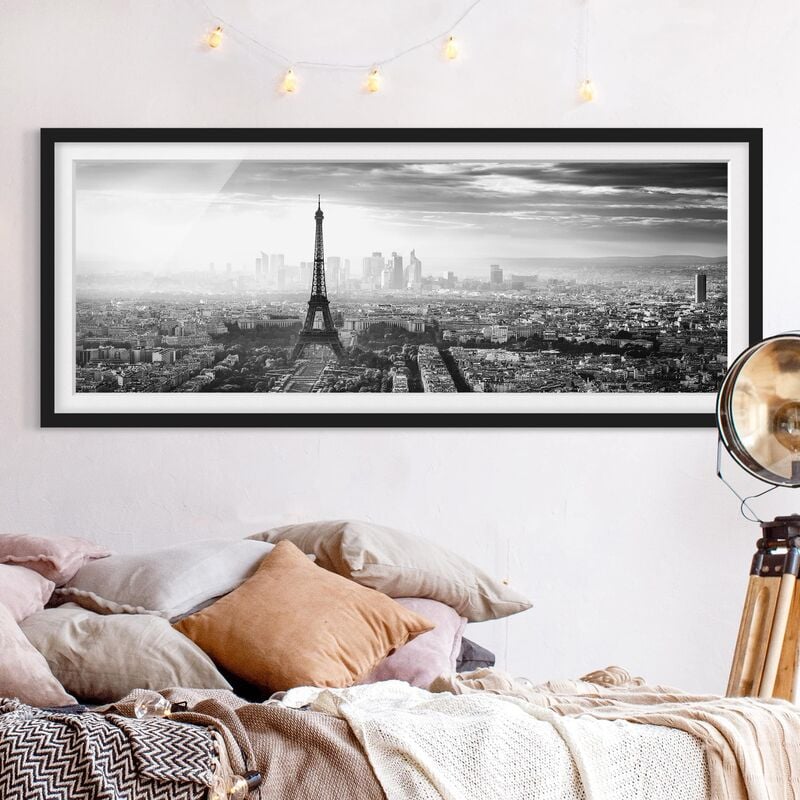 

Póster enmarcado - La Torre Eiffel dall'alto in bianco e nero Dimensión LxA: 30cm x 75cm, Marco: Negro