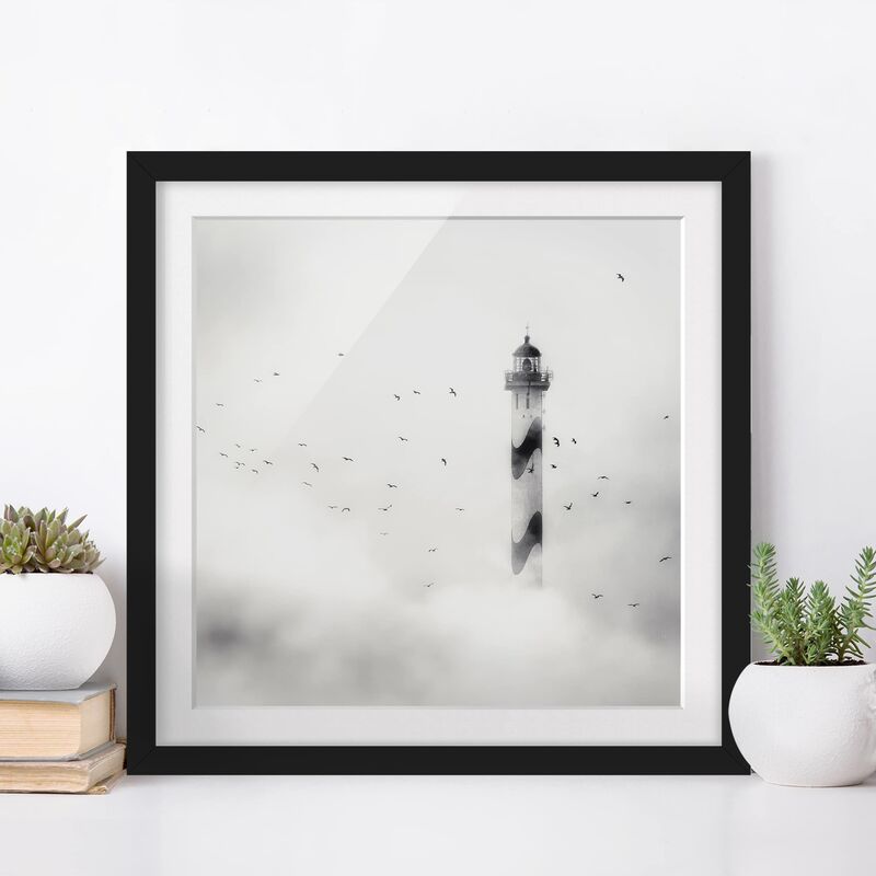 

Póster enmarcado - Lighthouse In The Fog Dimensión LxA: 30cm x 30cm, Marco: Negro