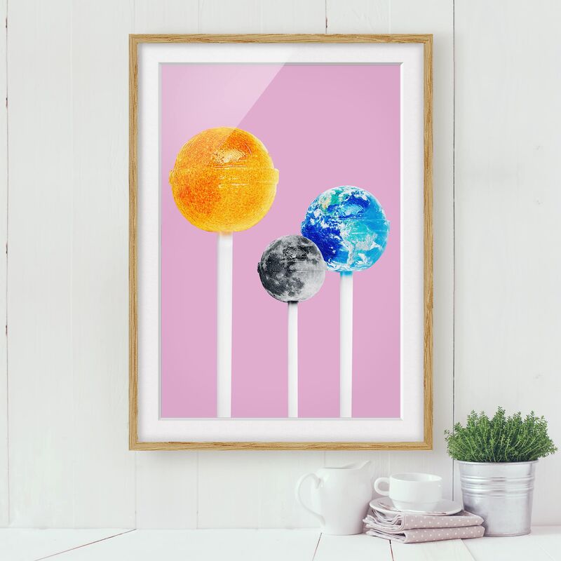 

Póster enmarcado - Lollipops con pianeti Dimensión LxA: 70cm x 50cm, Marco: Roble