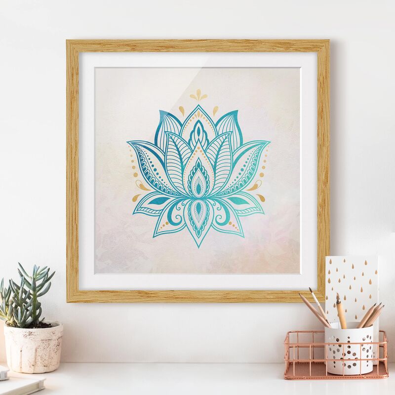 

Póster enmarcado - Lotus Mandala illustrazione oro blu Dimensión LxA: 70cm x 70cm, Marco: Roble