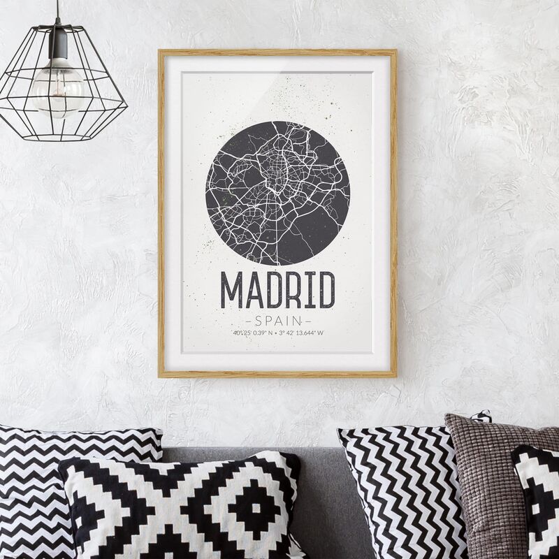 

Póster enmarcado - Madrid City Map - Retro Dimensión LxA: 70cm x 50cm, Marco: Roble