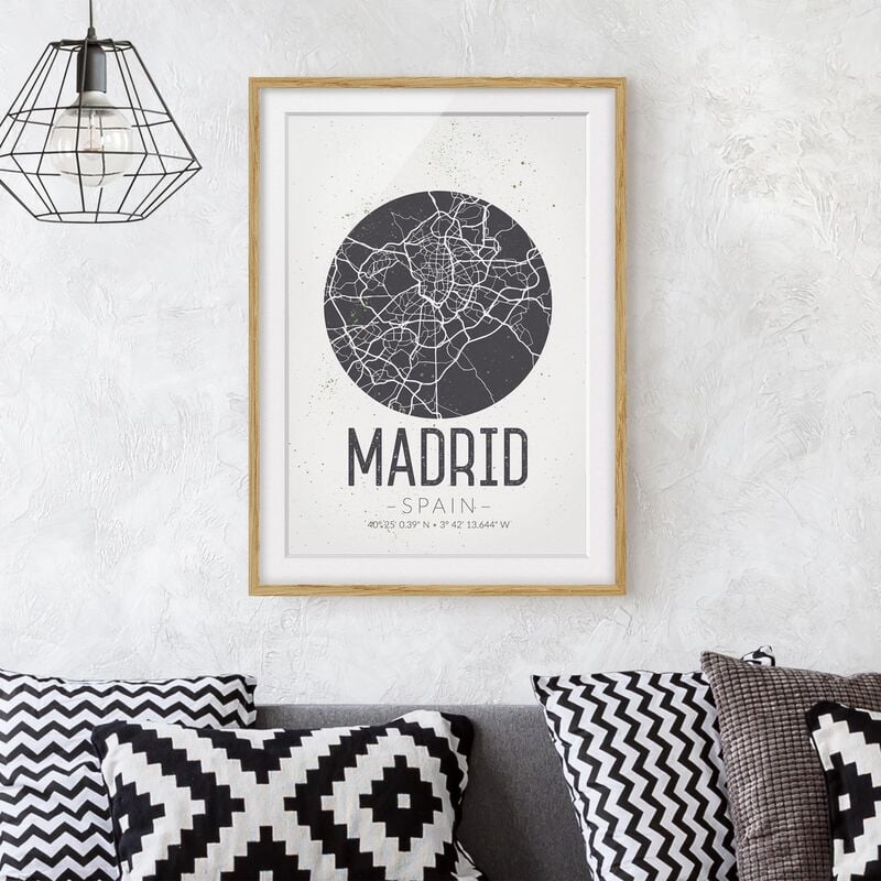 

Póster enmarcado - Madrid City Map - Retro Dimensión LxA: 24cm x 18cm, Marco: Roble