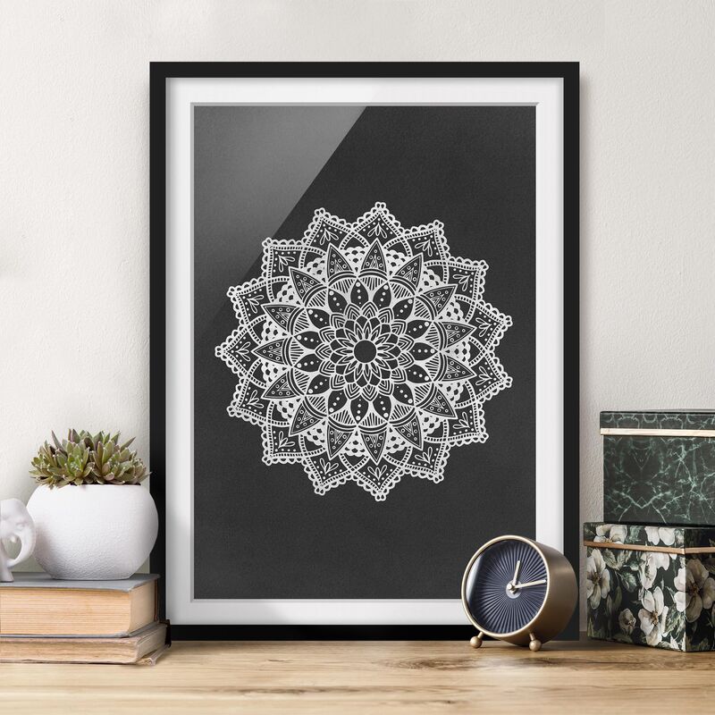 

Póster enmarcado - Mandala Illustrazione Ornament Bianco Nero Dimensión LxA: 100cm x 70cm, Marco: Negro