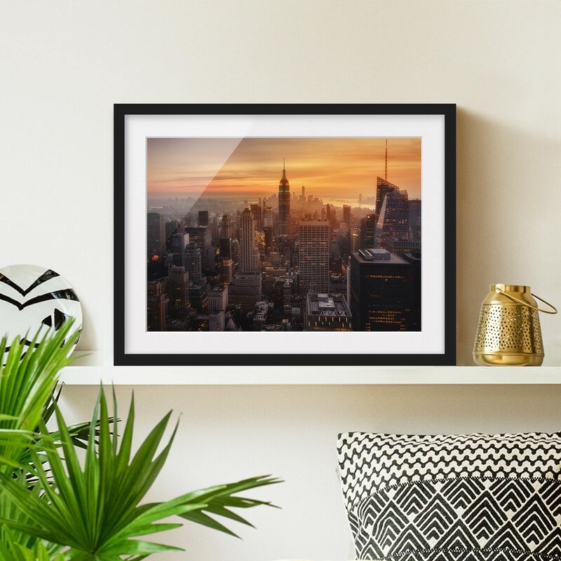 

Póster enmarcado - Manhattan Skyline Evening Dimensión LxA: 50cm x 70cm, Marco: Negro