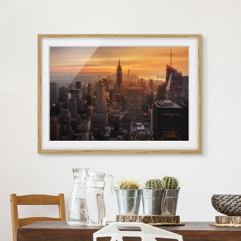 

Póster enmarcado - Manhattan Skyline Evening Dimensión LxA: 70cm x 100cm, Marco: Roble