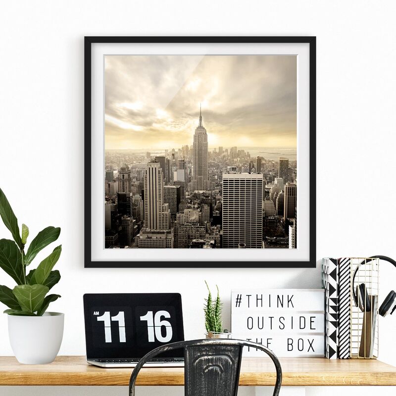 

Póster enmarcado - Manhattan Dawn Dimensión LxA: 50cm x 50cm, Marco: Negro