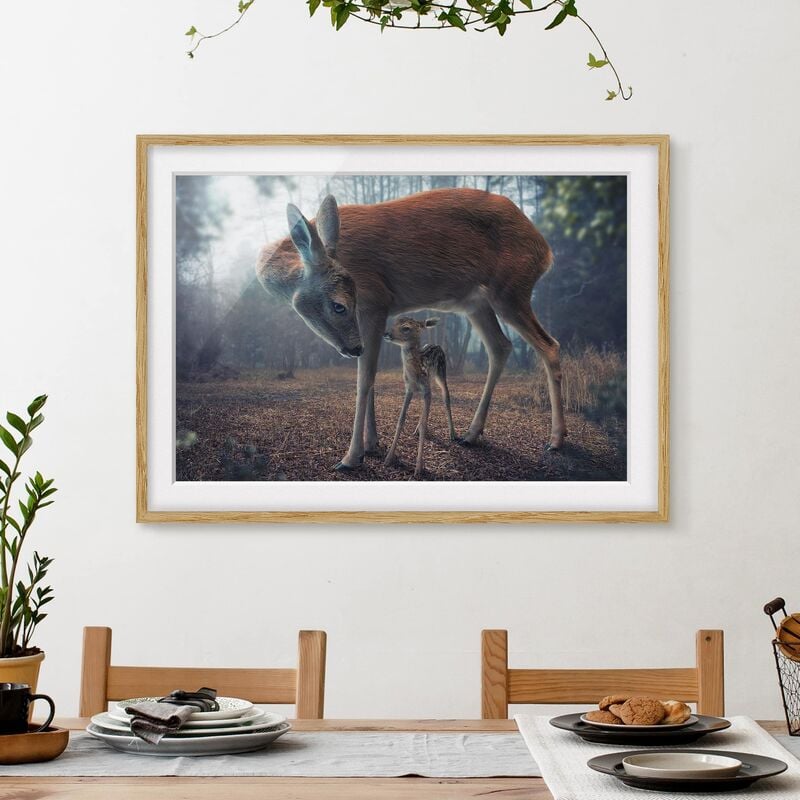 

Póster enmarcado - Mother And Fawn Dimensión LxA: 18cm x 24cm, Marco: Roble