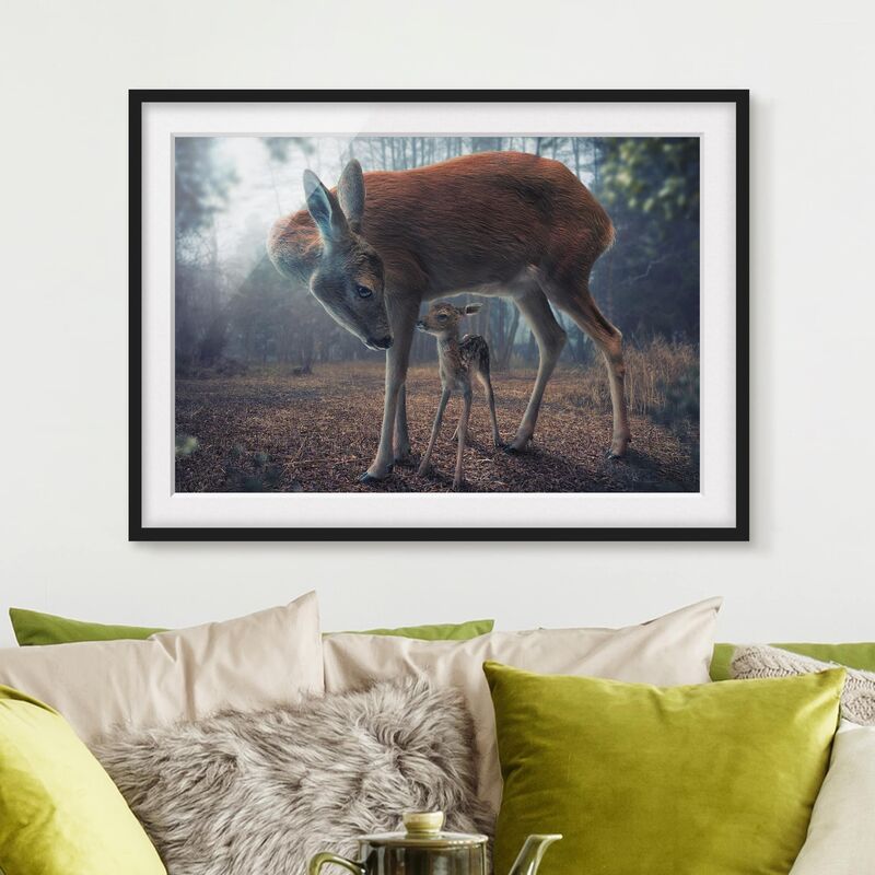 

Póster enmarcado - Mother And Fawn Dimensión LxA: 40cm x 55cm, Marco: Negro