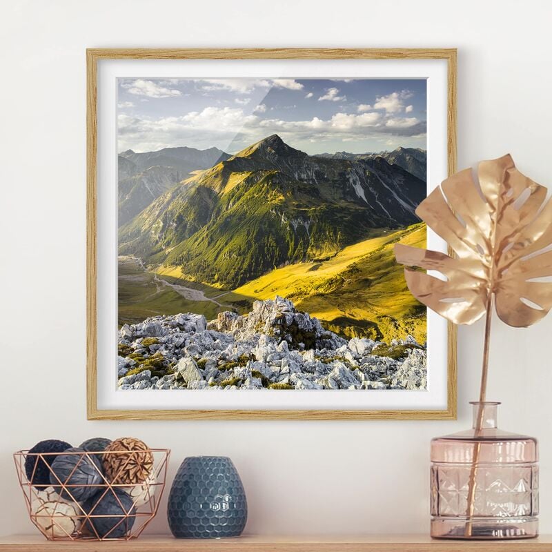 

Póster enmarcado - Mountains And Valley Of The Lechtal Alps In Tirol Dimensión LxA: 50cm x 50cm, Marco: Roble
