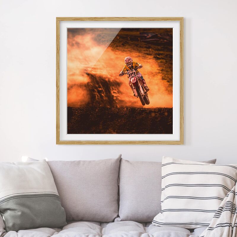 

Póster enmarcado - Motocross In The Dust Dimensión LxA: 20cm x 20cm, Marco: Roble