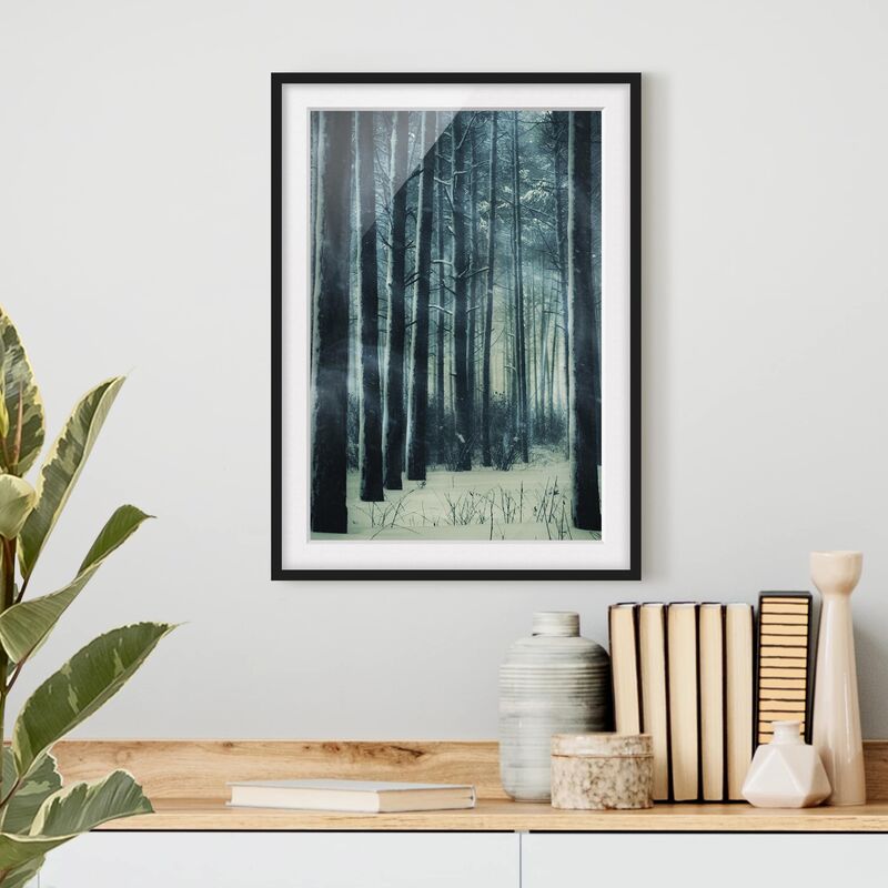 

Póster enmarcado - Mystic Winter Forest Dimensión LxA: 70cm x 50cm, Marco: Negro