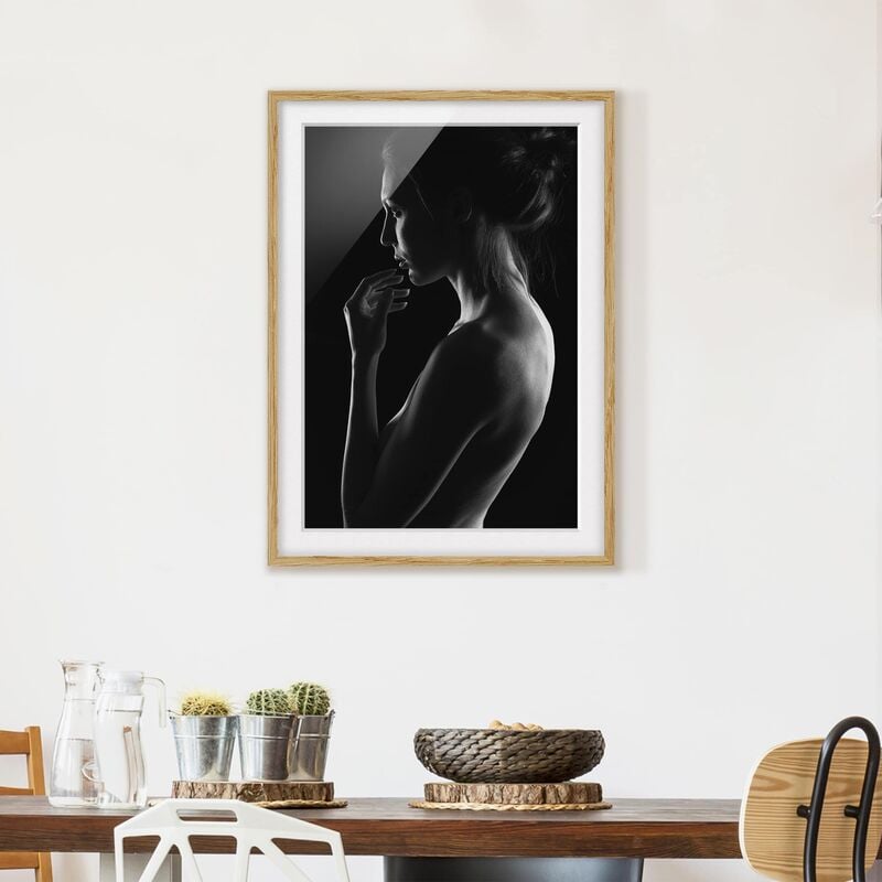 

Póster enmarcado - Pensive Woman Dimensión LxA: 100cm x 70cm, Marco: Roble