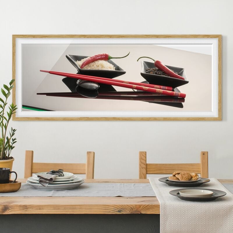 

Póster enmarcado - Peperoncini rossi a Rice Bucce Dimensión LxA: 40cm x 100cm, Marco: Roble