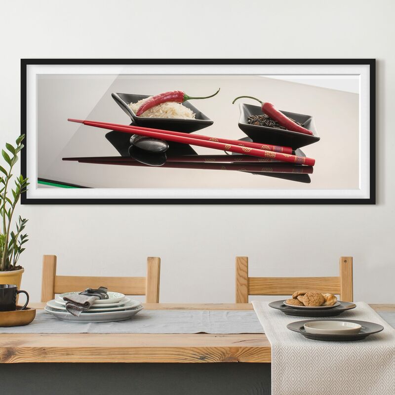 

Póster enmarcado - Peperoncini rossi a Rice Bucce Dimensión LxA: 30cm x 75cm, Marco: Negro