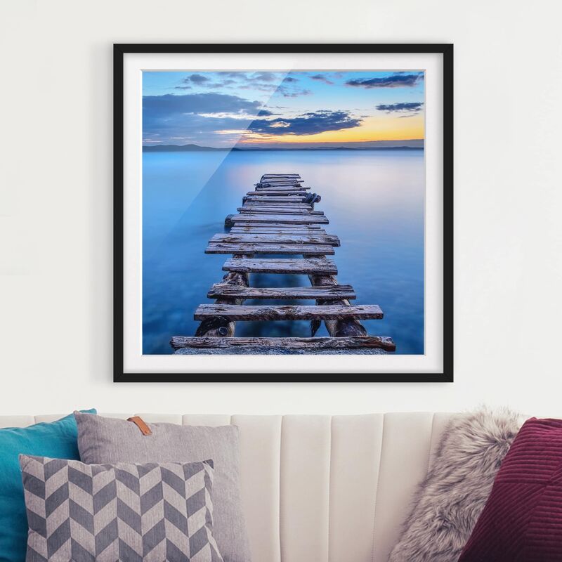 

Póster enmarcado - Pier Into The Calm Sea Dimensión LxA: 20cm x 20cm, Marco: Negro