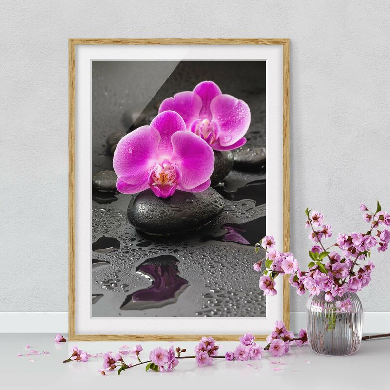 

Póster enmarcado - Pink Orchid Fiori Sulle Pietre Con Le Gocce Dimensión LxA: 70cm x 50cm, Marco: Roble