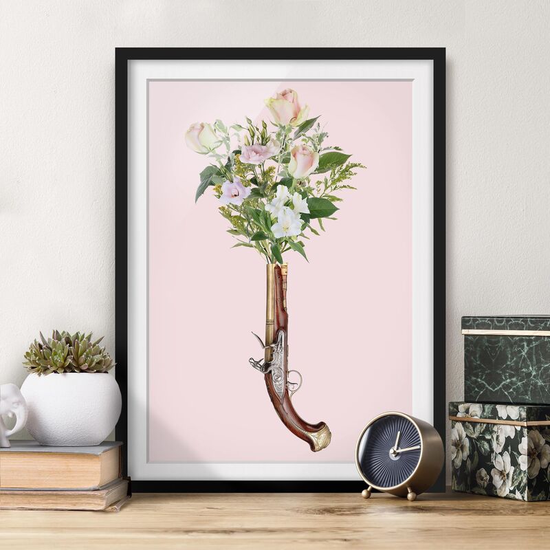 

Póster enmarcado - Pistola con i fiori Dimensión LxA: 100cm x 70cm, Marco: Negro