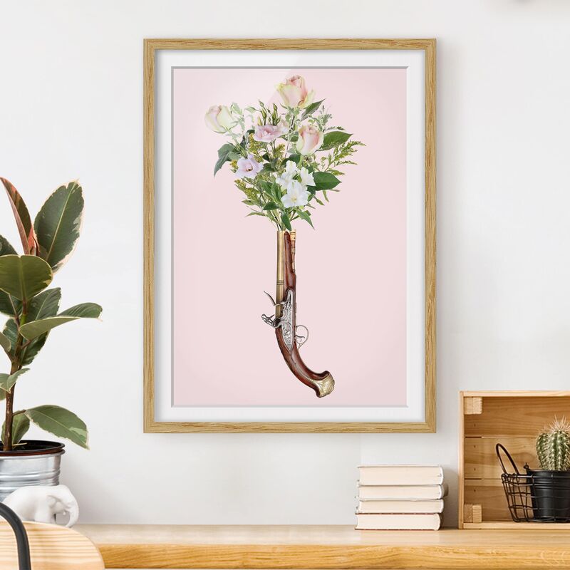 

Póster enmarcado - Pistola con i fiori Dimensión LxA: 55cm x 40cm, Marco: Roble