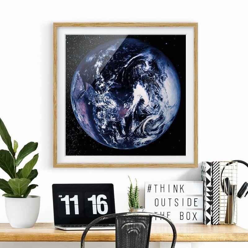 

Póster enmarcado - Planet Earth Dimensión LxA: 50cm x 50cm, Marco: Roble