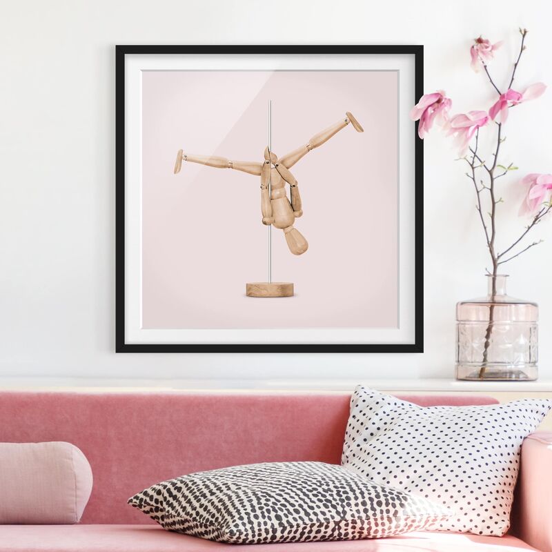 

Póster enmarcado - Pole Dance Con Figura legno Dimensión LxA: 30cm x 30cm, Marco: Negro