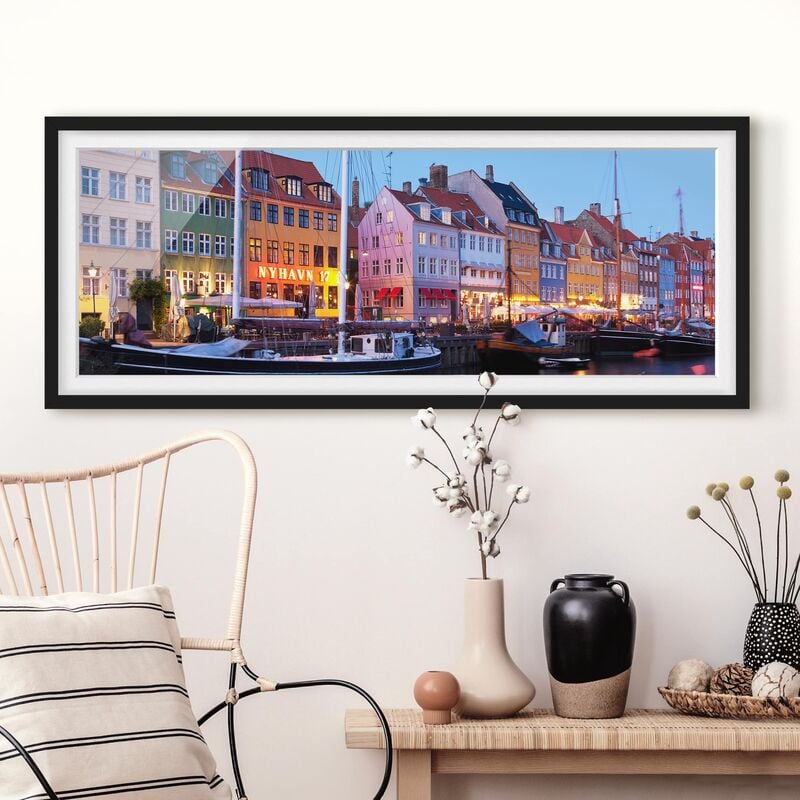 

Póster enmarcado - Porto Di Copenaghen In Serata Dimensión LxA: 30cm x 75cm, Marco: Negro