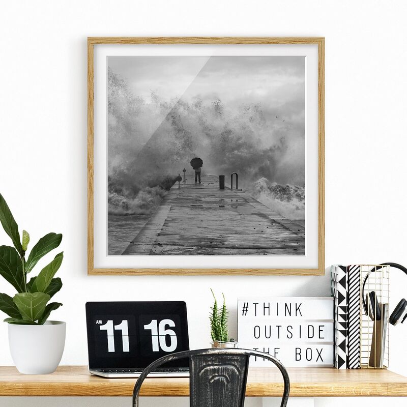 

Póster enmarcado - Raging Sea Dimensión LxA: 50cm x 50cm, Marco: Roble