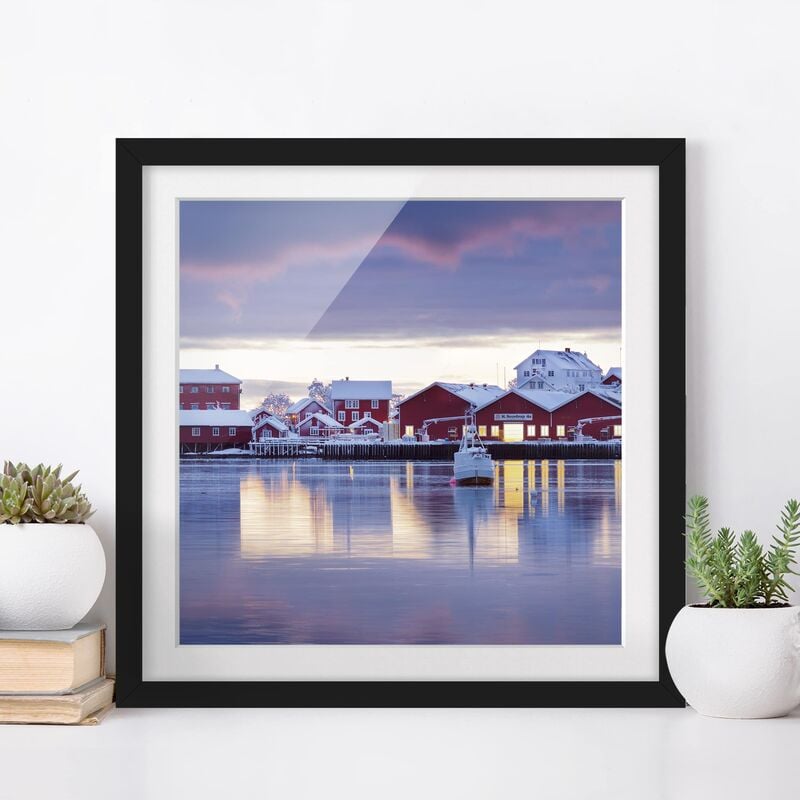 

Póster enmarcado - Reine In Norway Dimensión LxA: 20cm x 20cm, Marco: Negro