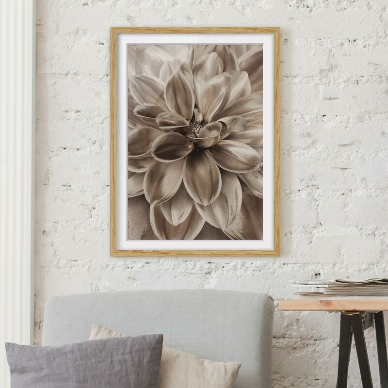 

Póster enmarcado - Sogno di dalie in bronzo Dimensión LxA: 40cm x 30cm, Marco: Roble