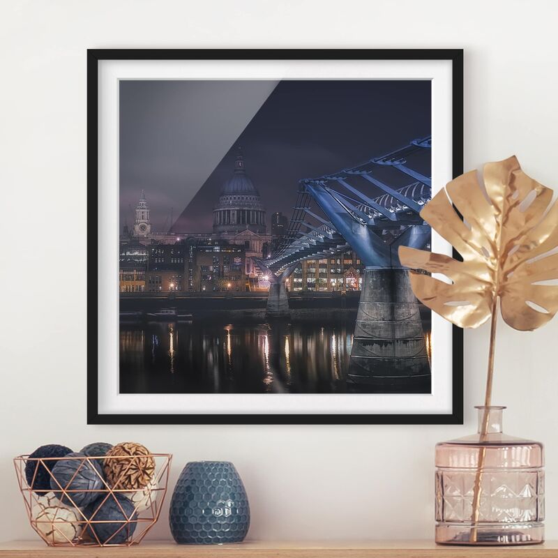 

Póster enmarcado - St Paul'S At Night Dimensión LxA: 50cm x 50cm, Marco: Negro