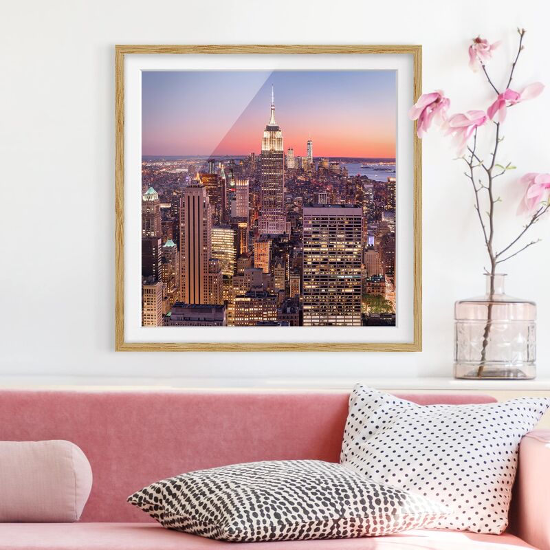 

Póster enmarcado - Sunset Manhattan New York City Dimensión LxA: 70cm x 70cm, Marco: Roble