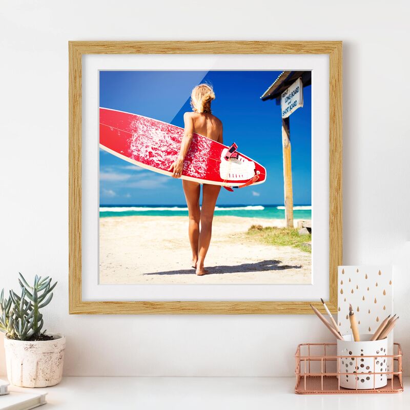 

Póster enmarcado - Surfer Girl Dimensión LxA: 70cm x 70cm, Marco: Roble