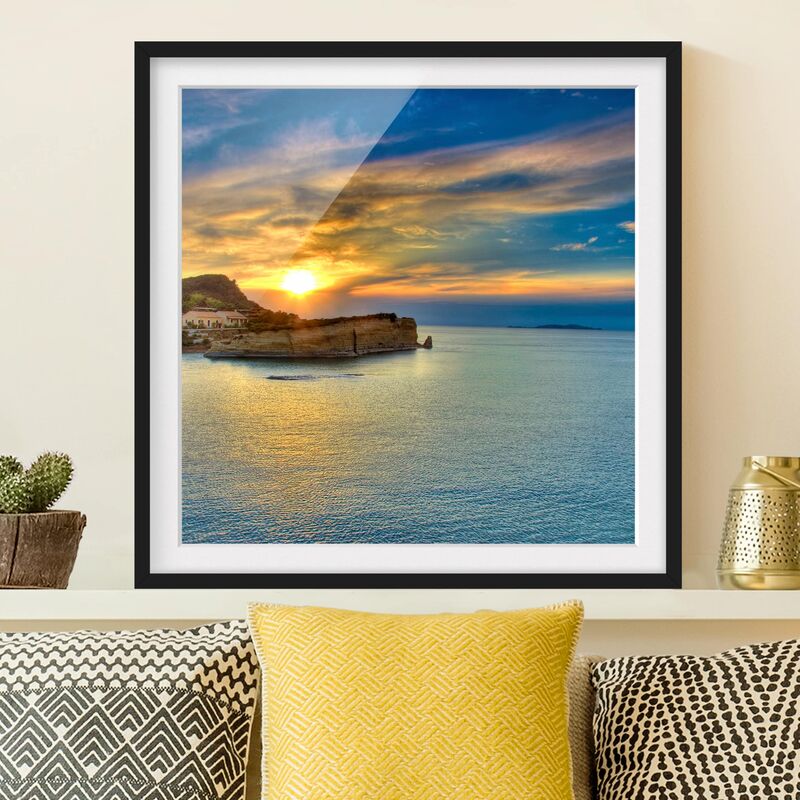 

Póster enmarcado - Sunset Over Corfu Dimensión LxA: 30cm x 30cm, Marco: Negro