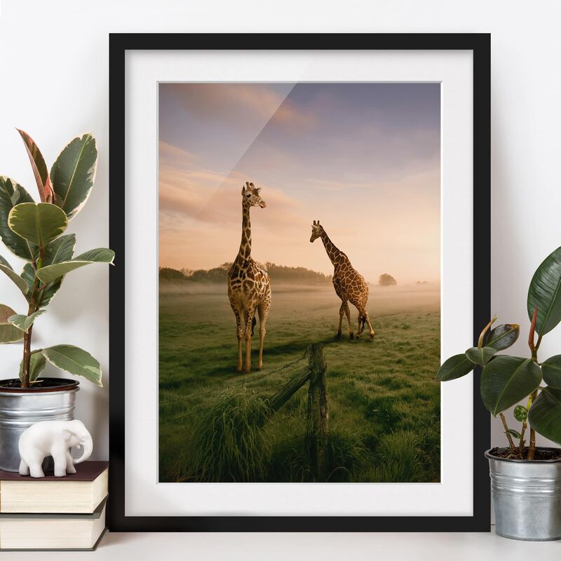 

Póster enmarcado - Surreal Giraffes Dimensión LxA: 40cm x 30cm, Marco: Negro