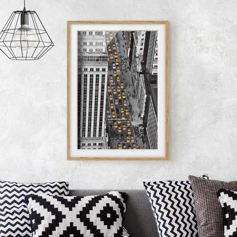 

Póster enmarcado - Taxi Traffic In Manhattan Dimensión LxA: 70cm x 50cm, Marco: Roble