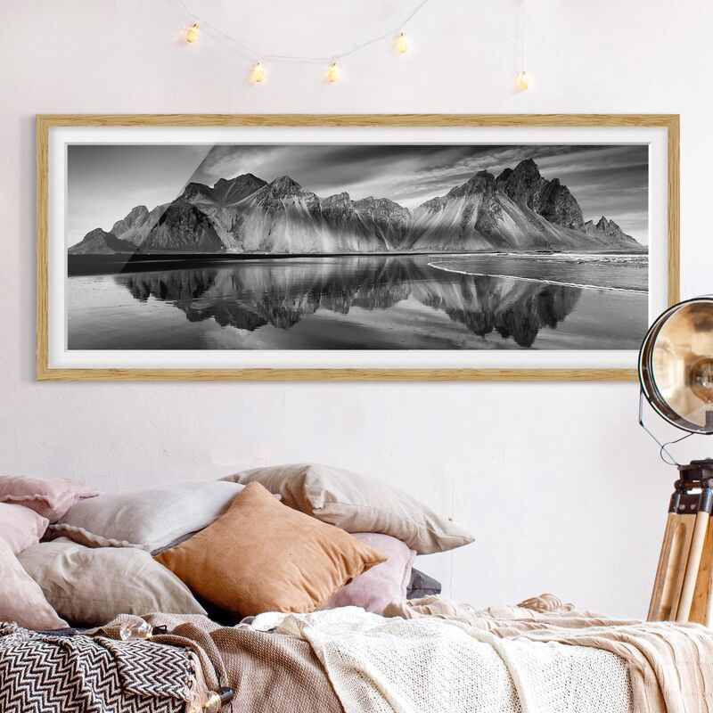 

Póster enmarcado - Vesturhorn In Islanda Dimensión LxA: 30cm x 75cm, Marco: Roble