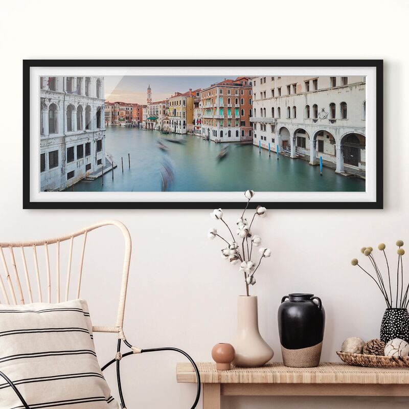 

Póster enmarcado - Vista Canal Grande Dal Ponte Di Rialto Venezia Dimensión LxA: 20cm x 50cm, Marco: Negro