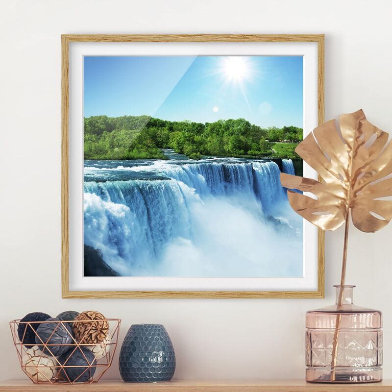 

Póster enmarcado - Waterfall Scenery Dimensión LxA: 30cm x 30cm, Marco: Roble